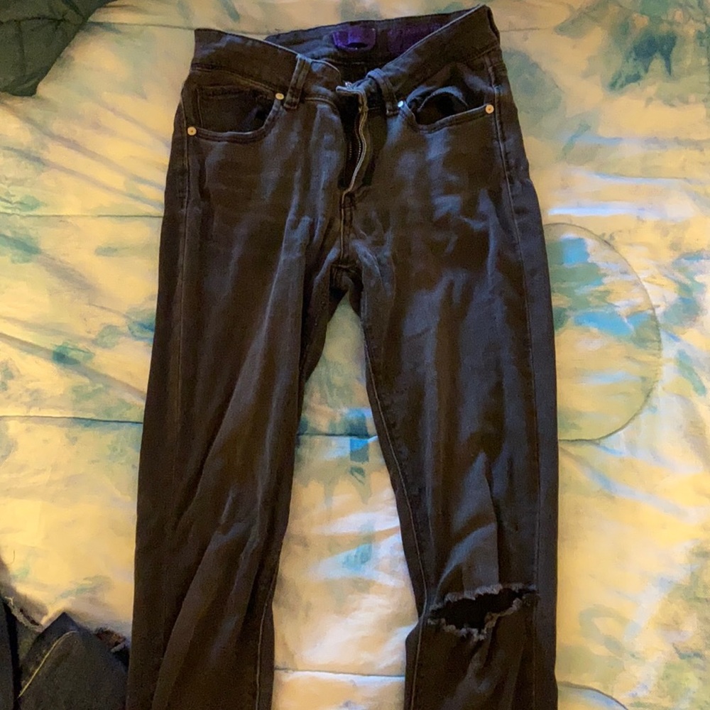 size 5 mid rise and are from the brand indigo rein